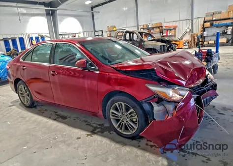 2017 Toyota Camry Le z USA, uszkodzony, nr VIN 4T1BF1FK4HU724294
